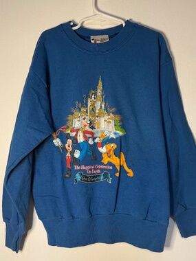 Vintage Disney Parks Magic Kingdom Graphic Sweatshirt Kids Medium 90s 2000s